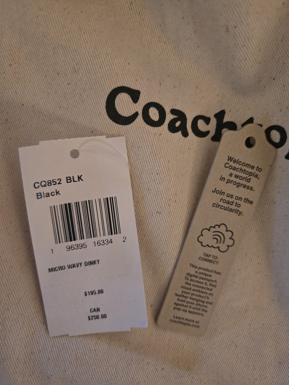 Coach Wavy Dinky Bag - Picture 5 of 9
